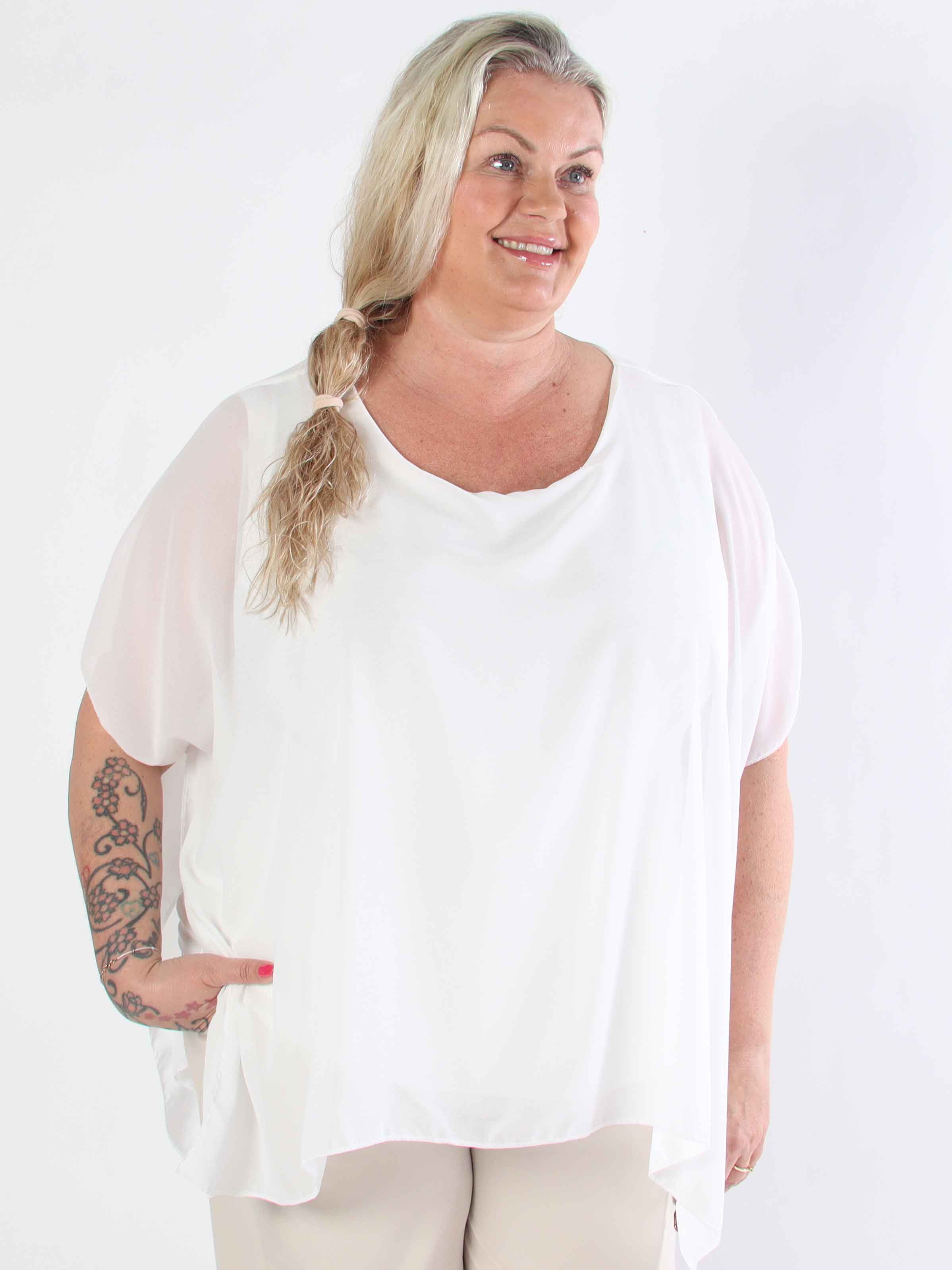 Mirabella Plain Shirt - Söt tunika i plusstorlek med löst chiffonglager